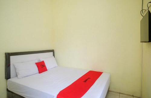 Semarang Hotel | RedDoorz near RS Permata Medika Ngaliyan Semarang