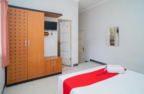 Kediri Casa | RedDoorz near Rumah Sakit Baptis Kediri