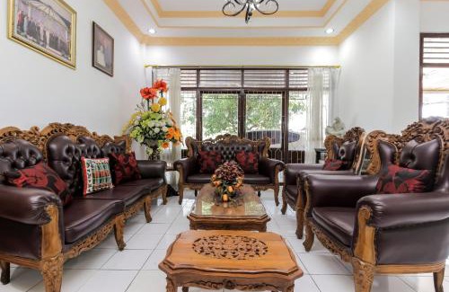 Manado Casa | RedDoorz near Sam Ratulangi Airport Manado