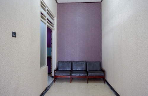 Kebumen Casa | RedDoorz near Stasiun Kebumen