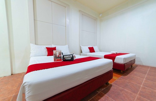 Balibago Hotel | RedDoorz near Walking Street Angeles City