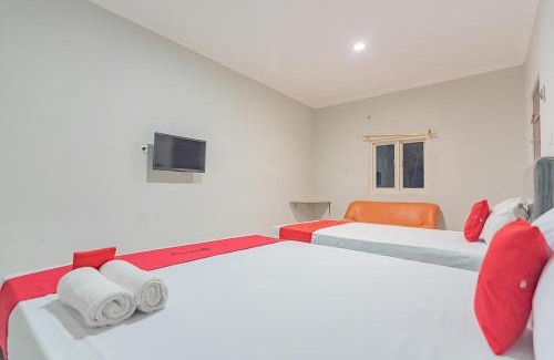 Balikpapan Casa | RedDoorz Plus at Bukit Cinta Street Balikpapan