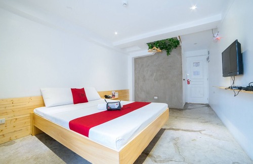 Plainview Hotel | RedDoorz Plus @ Boni Avenue Mandaluyong