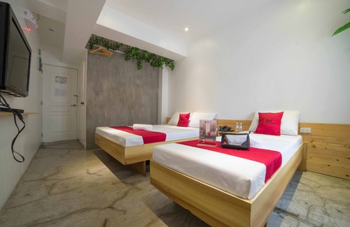 Plainview Hotel | RedDoorz Plus @ Boni Avenue Mandaluyong