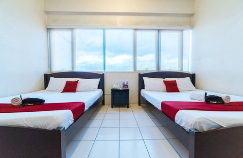 Tatalon Hotel | RedDoorz Plus @ E Rodriguez Corner Banawe