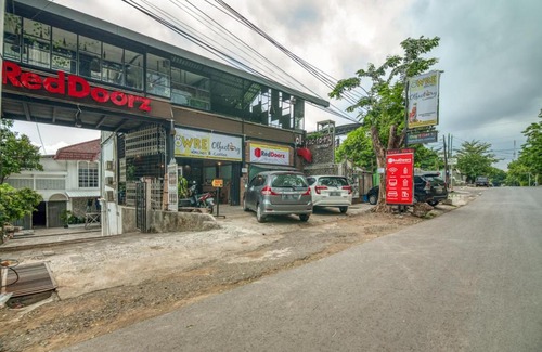 Semarang Casa | RedDoorz Plus near Akademi Kepolisian Semarang 3