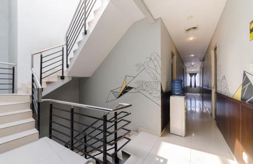 Kebon Kacang Casa | RedDoorz Plus near Grand Indonesia Jakarta