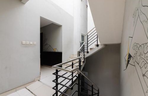 Kebon Kacang Casa | RedDoorz Plus near Grand Indonesia Jakarta