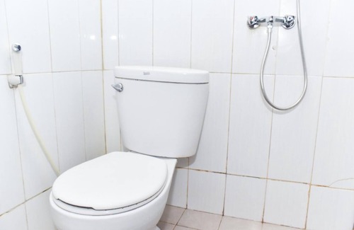 Klojen Casa | RedDoorz Plus near Malang Town Square