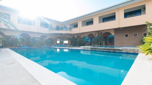 Luisiana Hotel | RedDoorz Plus near Municipality of Luisiana Laguna
