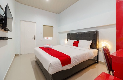 Palembang Casa | RedDoorz Plus near Palembang Icon Mall 2