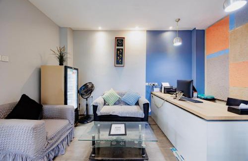 Gandaria-selatan Casa | RedDoorz Plus near Radio Dalam 3
