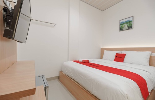 Palembang Casa | RedDoorz Plus near RS RK Charitas 2 Palembang