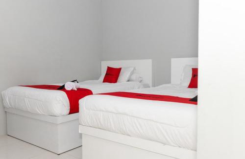 Manado Casa | RedDoorz Plus near Transmart Kairagi Dua manado