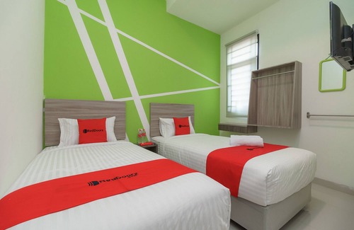 Palembang Casa | RedDoorz Plus near UIN Raden Fatah Palembang