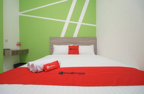 Palembang Casa | RedDoorz Plus near UIN Raden Fatah Palembang