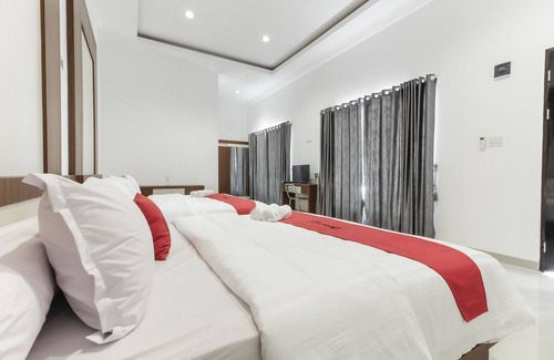 Medan Hotel | RedDoorz Premium @ Setiabudi Medan