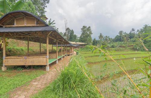 Wanayasa Casa | RedDoorz Resort Syariah @ Batu Apung Purwakarta