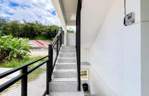 Bukittinggi Hotel | RedDoorz Syariah at Jam Gadang Homestay Bukittinggi