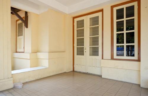 Purwokerto Casa | RedDoorz Syariah near Alun Alun Purwokerto