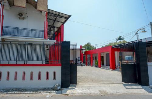 Tegal Casa | RedDoorz Syariah near Alun Alun Tegal