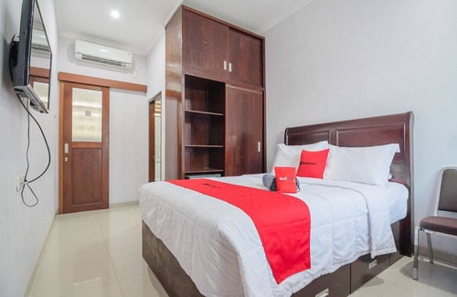 Balikpapan Casa | RedDoorz Syariah near Sepinggan Airport Balikpapan