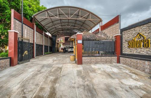 Blitar Casa | RedDoorz Syariah near Kebon Rojo Park Blitar