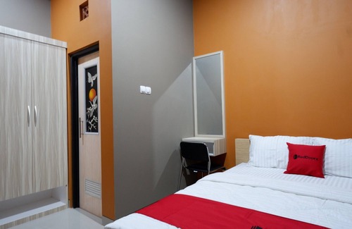 Tegal Casa | RedDoorz Syariah near Stasiun Tegal