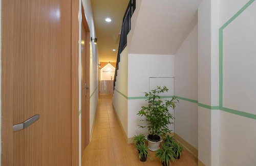 Tangerang Hotel | RedDoorz @ Taman Royal Tangerang