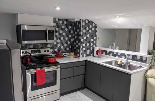 Pickering Casa | RedDore - 2 Bedroom Cozy Basement Suite