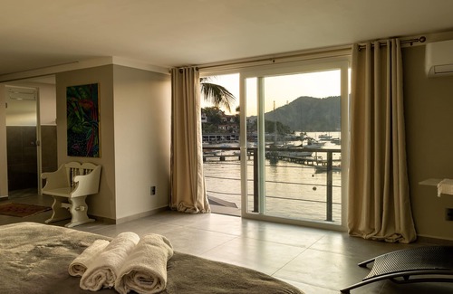 Marinas Cama Y Desayuno | VELINN Reserva Costa Verde Beach