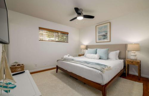 Village of La Jolla Apartamento | REDECORATED - Seaside Dream - Jacuzzi - Patio