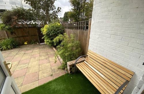 Redhill Apartamento | Redhill Town Centre Garden Flat