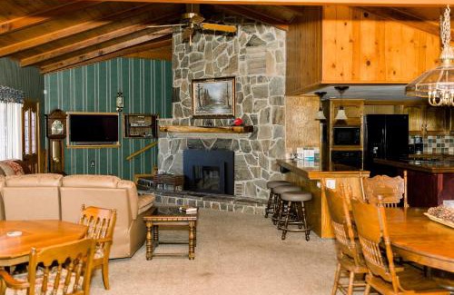Bass Lake Casa | Redican-lake View
