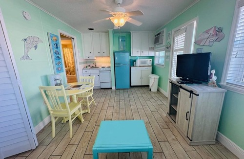 North Redington Beach Condominio | Redington on the Beach Sea Rocket WiFi Parking 14