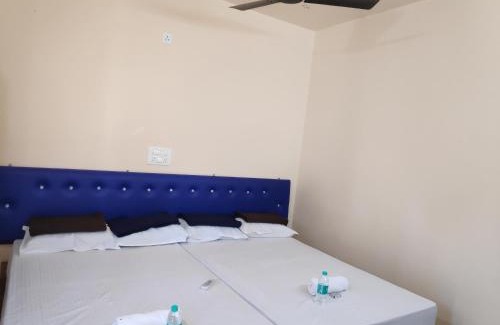 Hireguthi Apartamento | Redkar Rooms Gokarna Beach front AC And Non AC Rooms