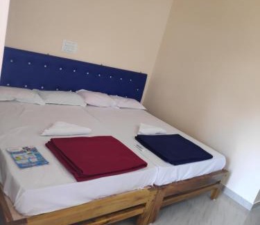 Hireguthi Apartamento | Redkar Rooms Gokarna Beach front AC And Non AC Rooms