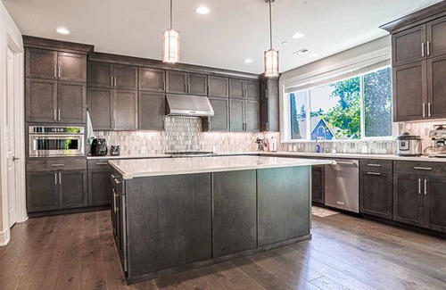 Education Hill Casa | Redmond Family Home near Serene Sammamish Valley