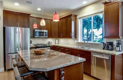 Education Hill Casa | Redmond Hideaway Home - spacious, quiet, and close to everything!