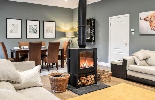 Forfar Casa | Redroofs by the Woods