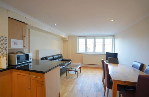 Waterloo Apartamento | *REDUCED*12 minutes to London Bridge - Immaculate City Balcony Apartment, Zone 1