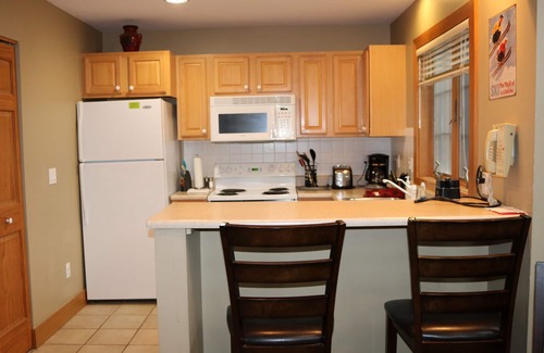 Boyne Falls Condominio | Disfrute de los colores del otoño: SKI-IN / OUT en Boyne Mountain Disciples (sin pasos)