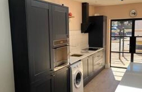 Huntingdon Casa | Redwing- free parking- Grade Ii listed- ground