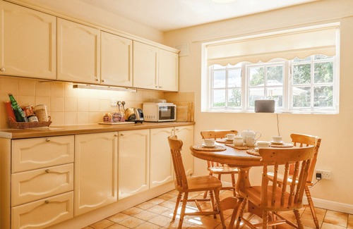 Covington Cabaña | Redwood Cottage