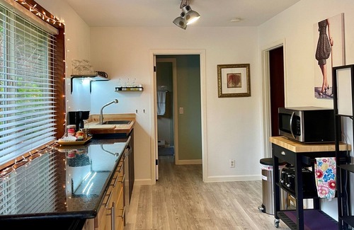 Langlois Casa | Escapada al lago Floras - The Redwood Guesthouse