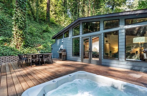 Monte Rio Casa | Redwood Hollow - Hot Tub Walk to River Redwoods