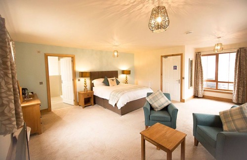 Greshornish Hotel | Redwood House Hotel