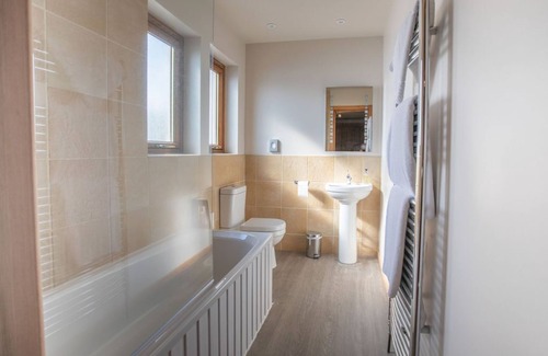 Greshornish Hotel | Redwood House Hotel