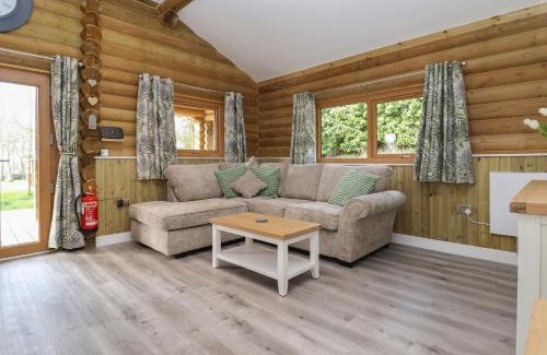 Welsh Frankton Casa | Redwood Lodge