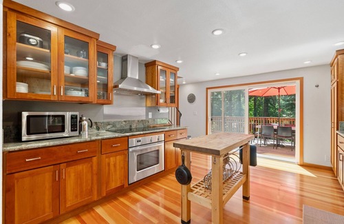 Ben Lomond Cabina | Redwood Oasis - Eco-luxury cabin with hot tub in the Santa Cruz Mountains